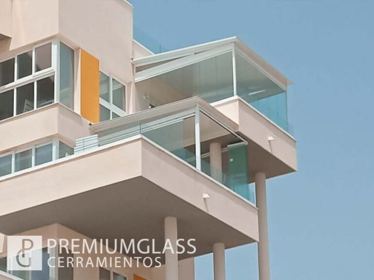 Cerramientos para terraza de ático en Alicante.