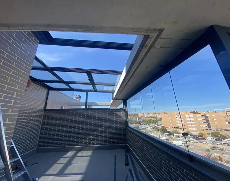 Techo móvil de cristal.